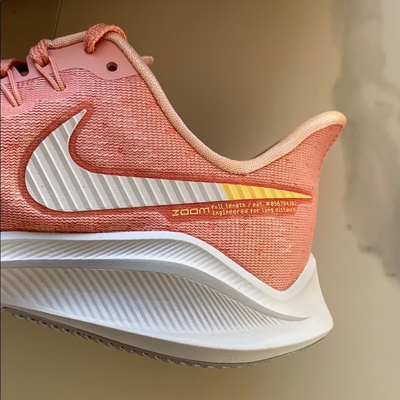 NWT Nike Air Zoom Vomero 14 running sneakers shoes - Picture 5 of 7